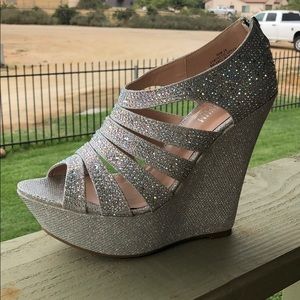 Perfect shoes for Wedding or Prom